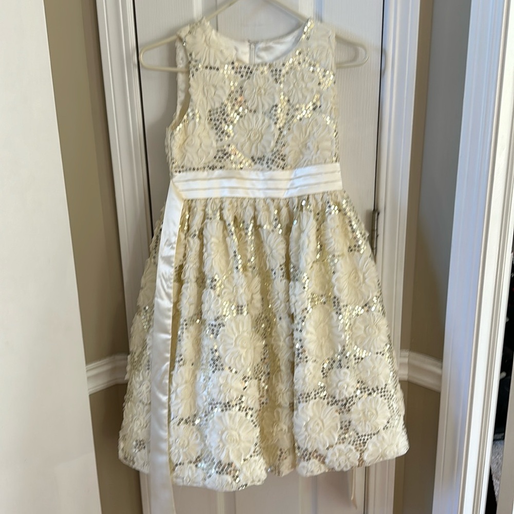 Girls dress